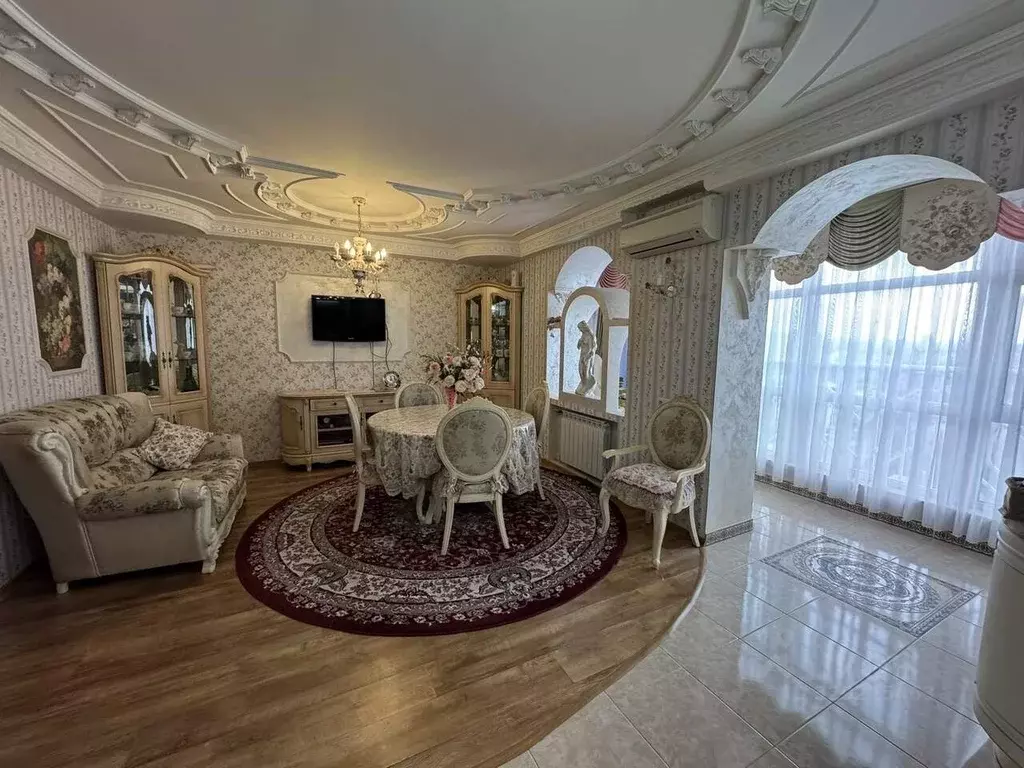 4-к кв. Крым, Симферополь пер. Совхозный, 5А (174.0 м) - Фото 1