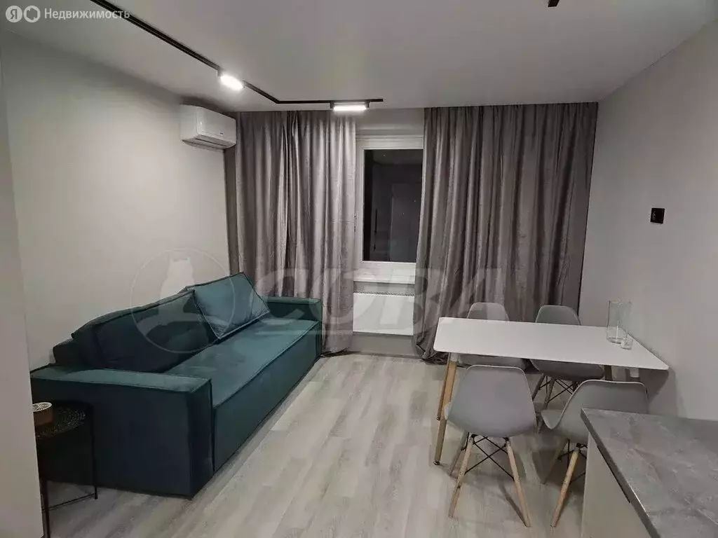 2-комнатная квартира: Тюмень, улица Павла Шарова, 9 (67.7 м) - Фото 1