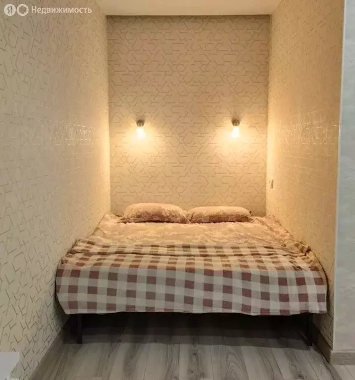 Квартира-студия: Волгоград, улица Расула Гамзатова, 7 (36.9 м) - Фото 1