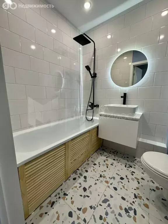 Квартира-студия: Патрушева, улица Петра Ершова, 10 (24 м) - Фото 1