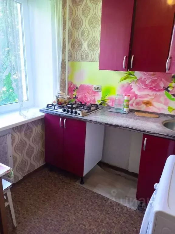 2-к кв. Смоленская область, Вязьма Кронштадтская ул., 27 (44.5 м) - Фото 0