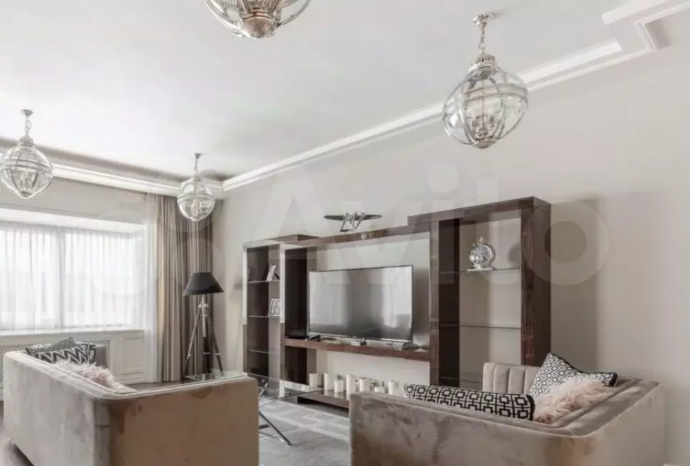 3-к. квартира, 140 м, 6/6 эт. - Фото 0