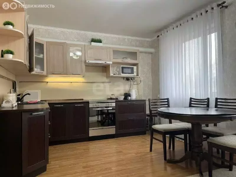 3-комнатная квартира: Южно-Сахалинск, Херсонская улица, 18 (65 м) - Фото 2