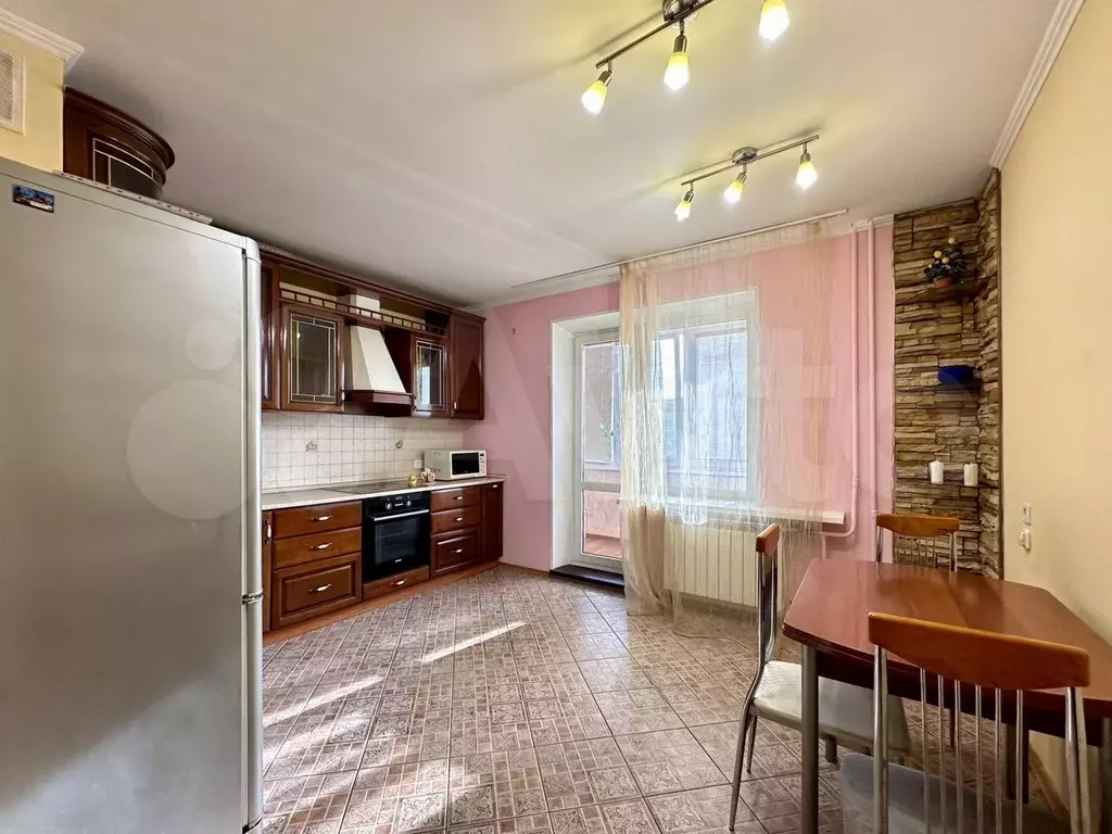 2-к. квартира, 68 м, 4/10 эт. - Фото 0