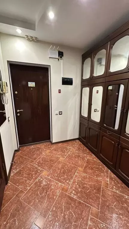 Продается 2-комнатная квартира - Фото 1