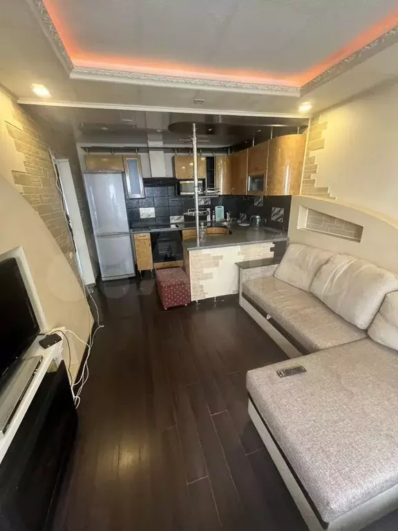 3-к. квартира, 56 м, 1/5 эт. - Фото 0