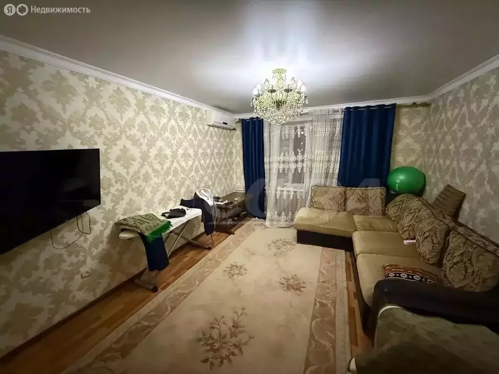 2-комнатная квартира: Махачкала, улица Героев Дагестана, 14 (50 м) - Фото 1