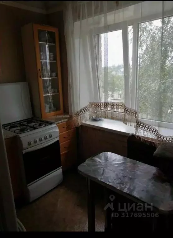 1-к кв. Белгородская область, Губкин Комсомольская ул., 43 (32.0 м) - Фото 0
