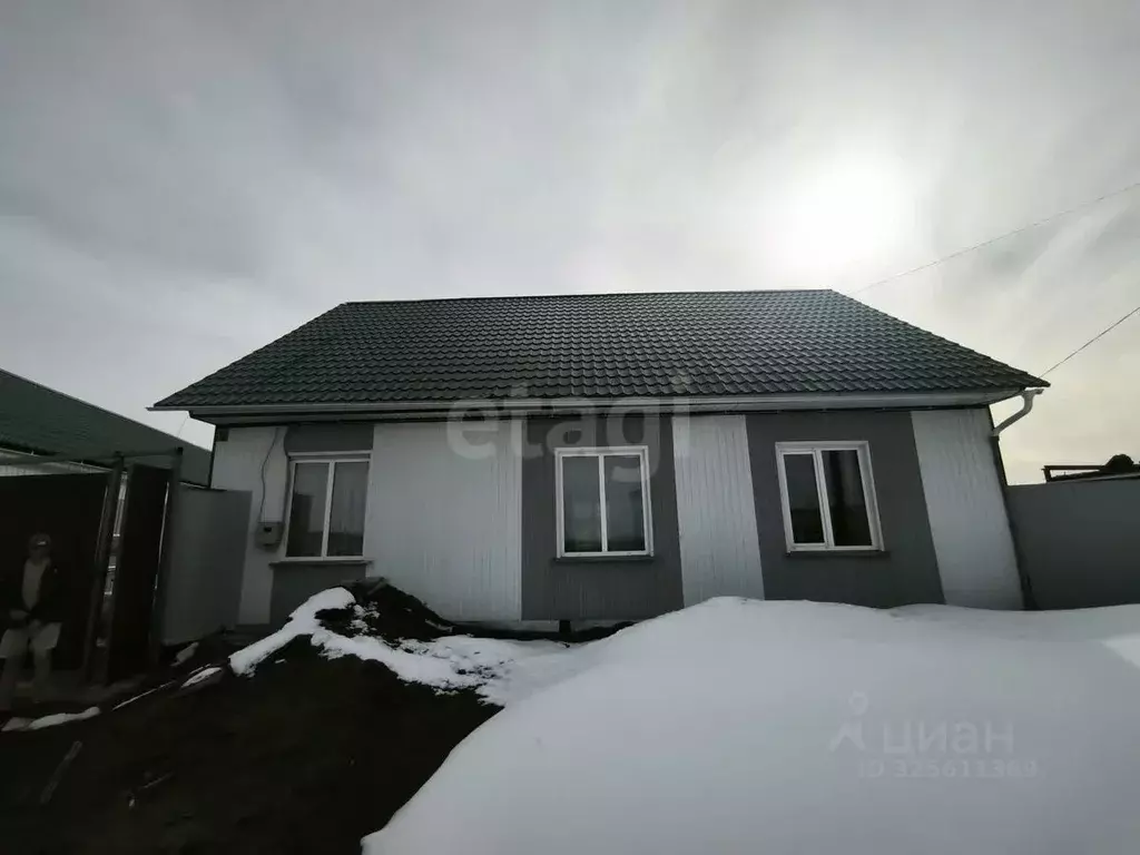 Дом в Красноярский край, Козулька пгт  (100 м) - Фото 2