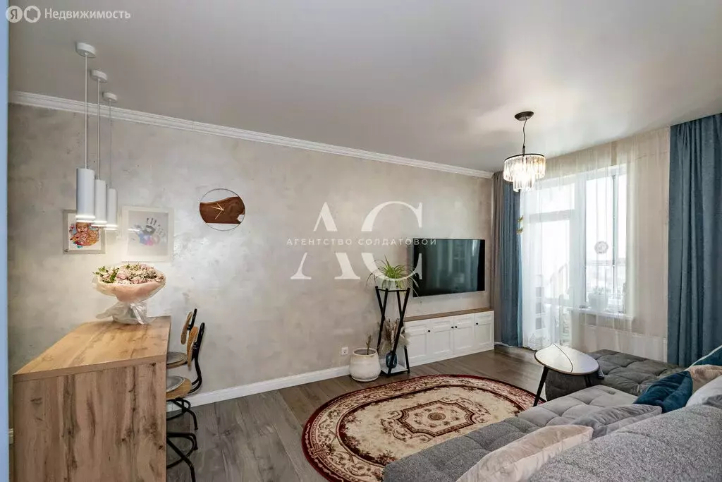 2-комнатная квартира: Екатеринбург, Московская улица, 194 (68 м) - Фото 1