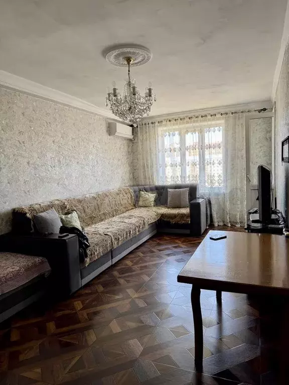 2-к. квартира, 60 м, 9/9 эт. - Фото 0