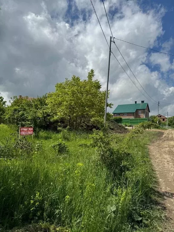 Участок в Ставропольский край, Кисловодск городской округ, пос. ... - Фото 0