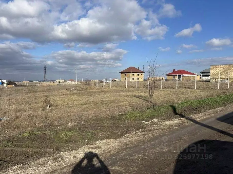 Участок в Крым, Симферопольский район, с. Мирное ул. Александра ... - Фото 2