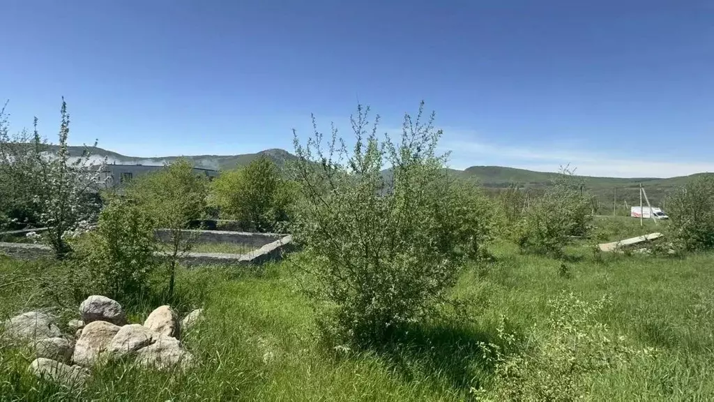 Участок в Севастополь с. Орлиное, ул. Культурная, 15 (8.0 сот.) - Фото 1