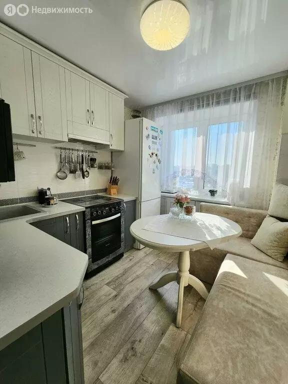 2-комнатная квартира: Киров, улица Ленина, 123 (54.8 м) - Фото 1