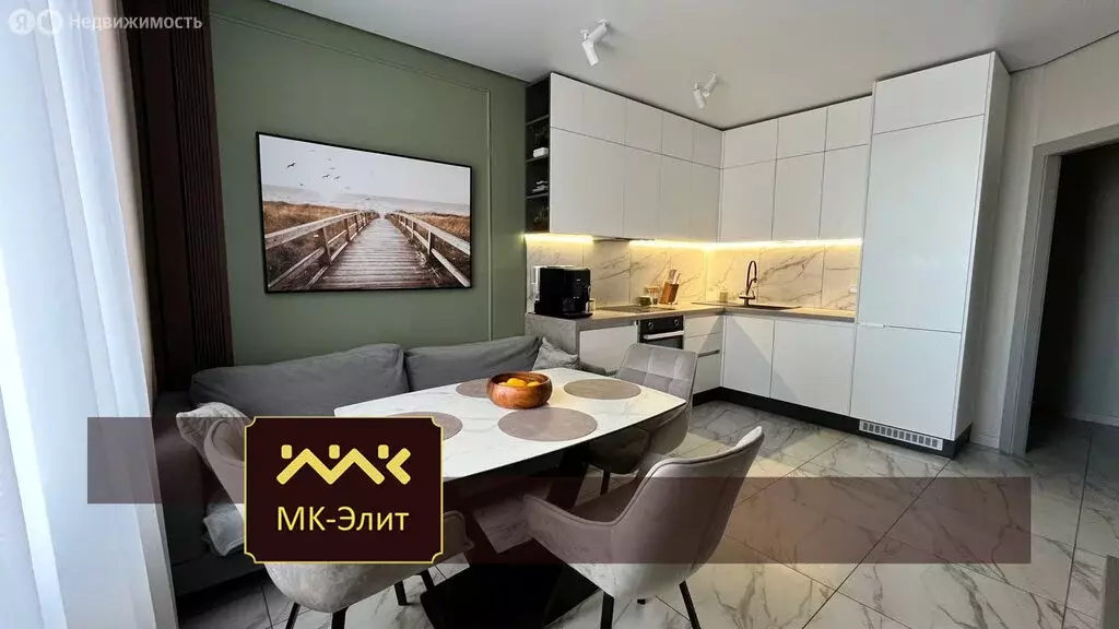 3-комнатная квартира: Санкт-Петербург, Богатырский проспект, 2А (88 м) - Фото 0