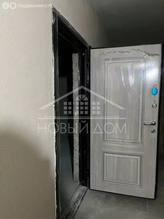 2-комнатная квартира: Нальчик, улица Шогенова, 75 (75 м) - Фото 1