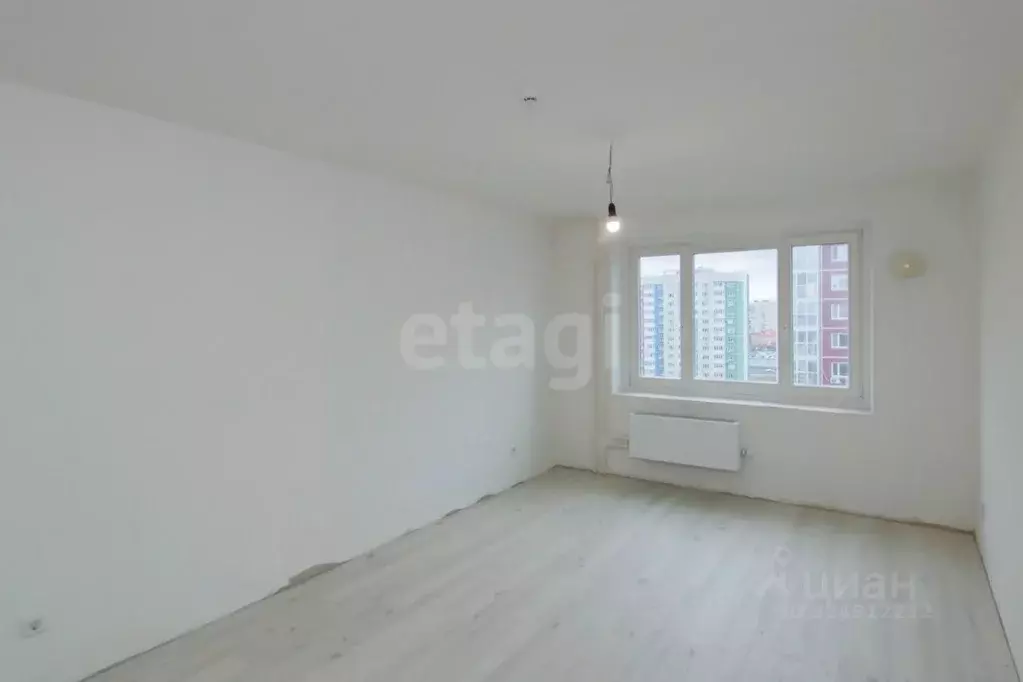 3-к кв. Тюменская область, Тюмень ул. Александра Митинского, 7к1 (92.8 ... - Фото 1