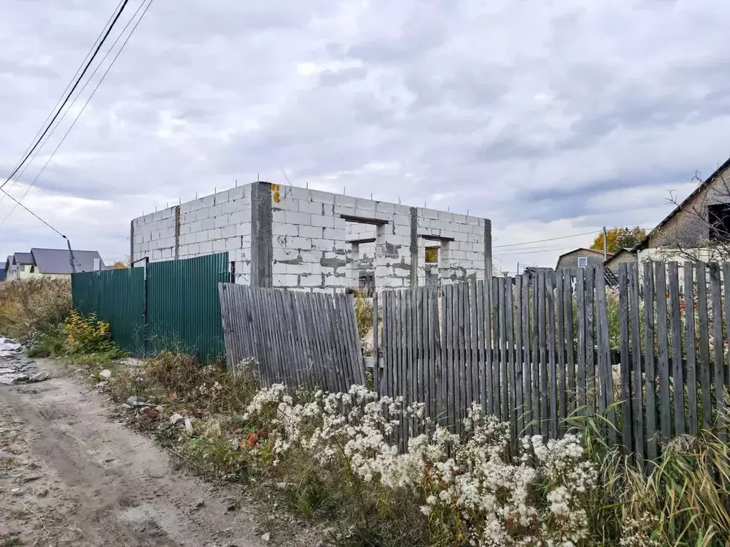 Дом в Тюменская область, Тюмень Мелиоратор садовое товарищество, ул. ... - Фото 1