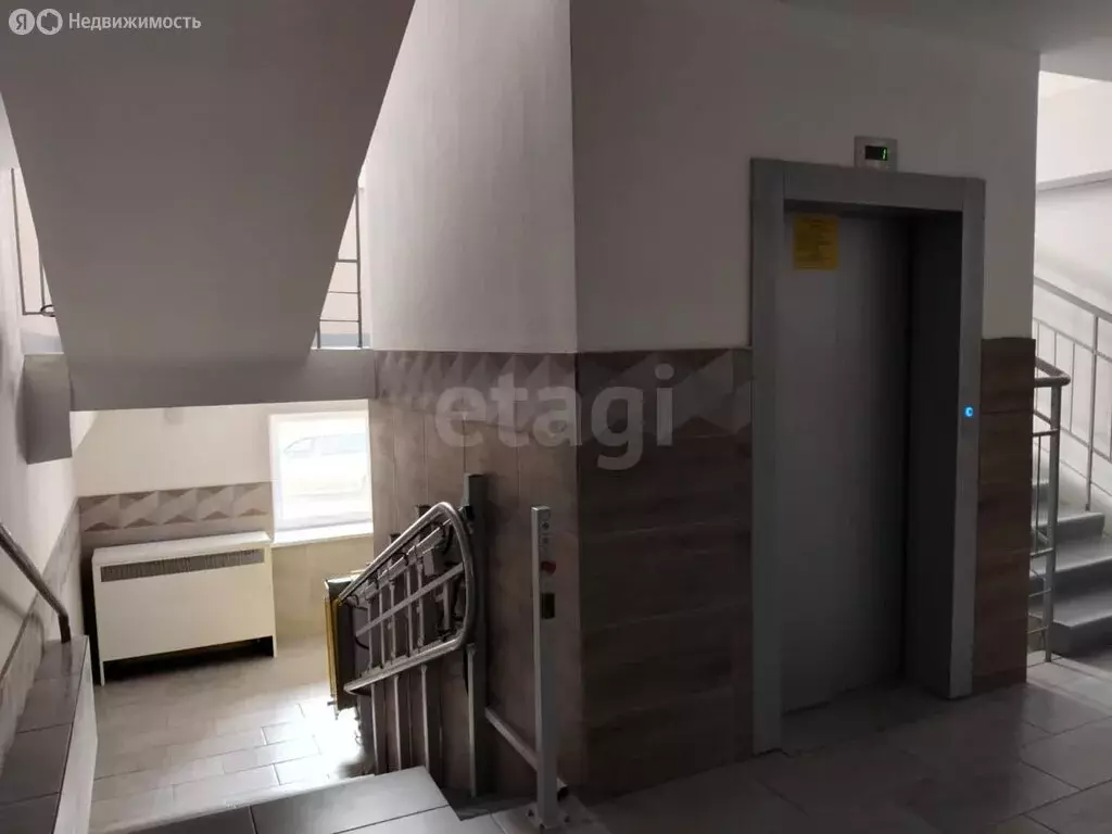 1-комнатная квартира: Омск, улица Малиновского, 16к2 (41.8 м) - Фото 2