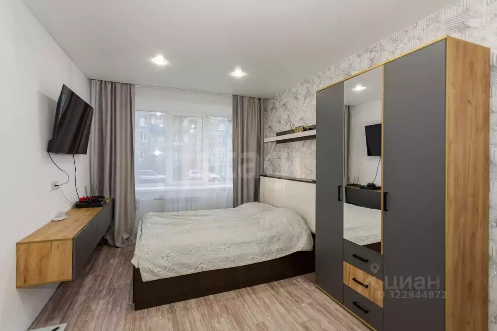 1-к кв. Кемеровская область, Новокузнецк ул. Первостроителей, 7 (30.3 ... - Фото 1