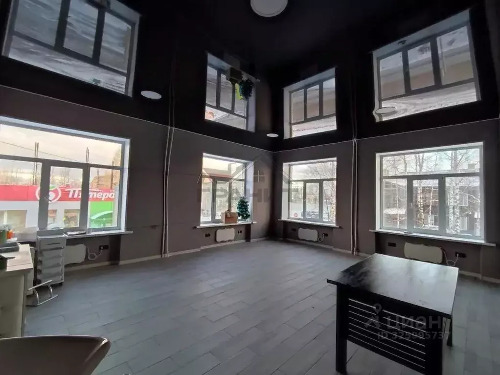 Офис в Новгородская область, Малая Вишера ул. Революции, 49 (36 м) - Фото 1