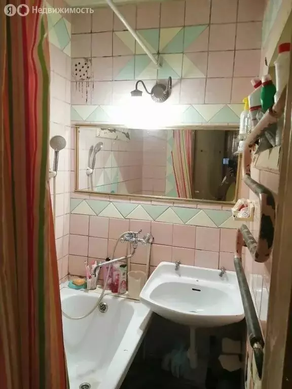 2-комнатная квартира: Тюмень, Карская улица, 21 (43 м) - Фото 1