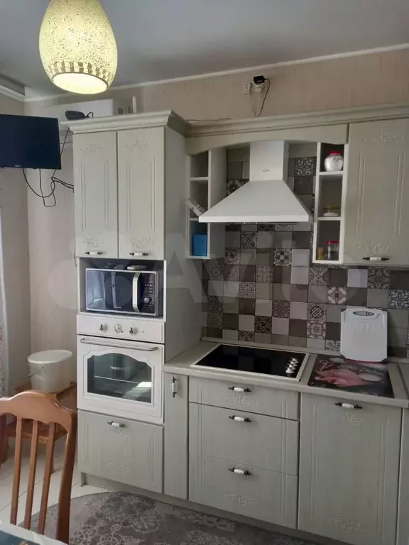 2-к. квартира, 60 м, 2/9 эт. - Фото 0