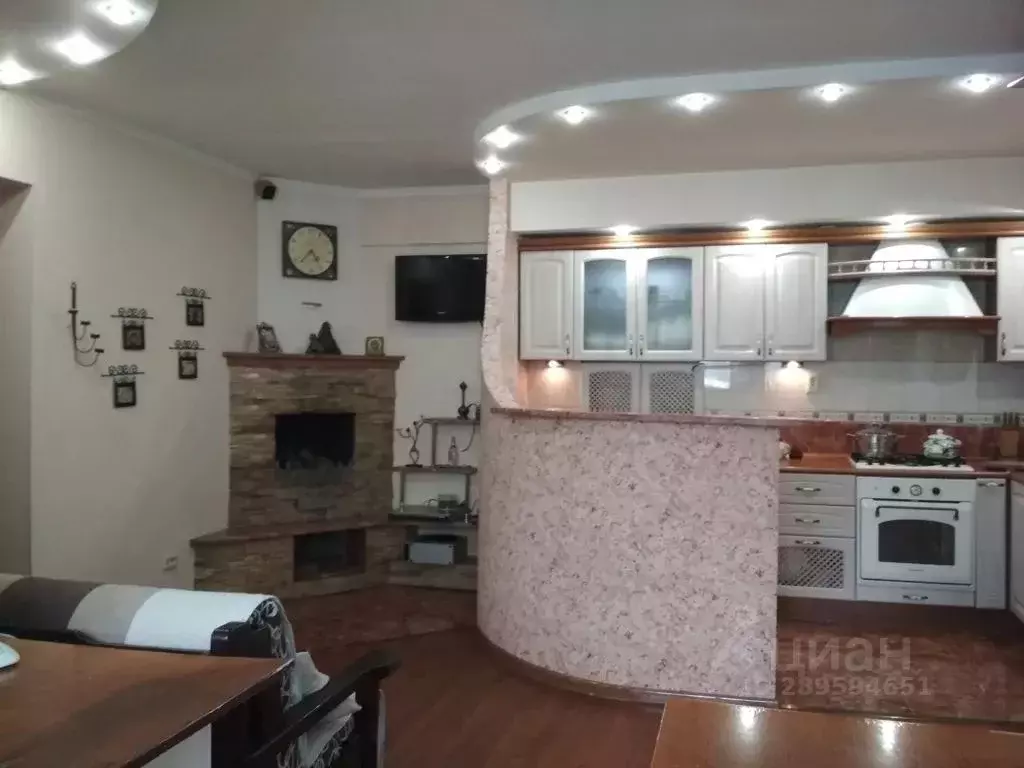 2-к кв. Крым, Ялта ул. Ломоносова, 17 (50.0 м) - Фото 1