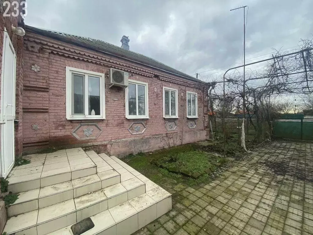 Дом в Краснодарский край, Усть-Лабинский район, Суворовское с/пос, с. ... - Фото 2