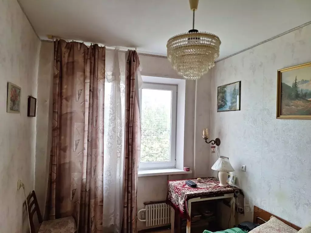 4-к кв. Белгородская область, Шебекино Железнодорожная ул., 13 (70.0 ... - Фото 1