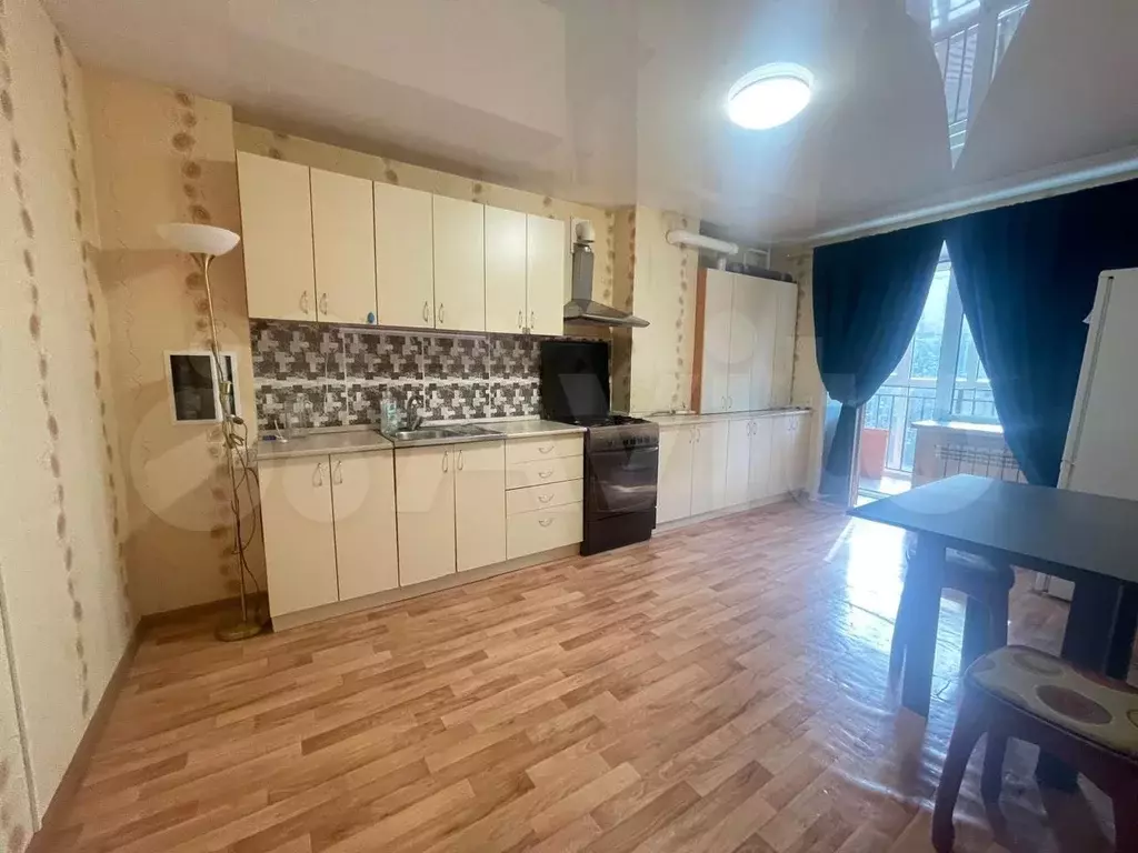 1-к. квартира, 46 м, 2/6 эт. - Фото 1