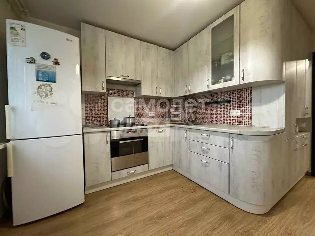 2-к. квартира, 59 м, 2/9 эт. - Фото 0