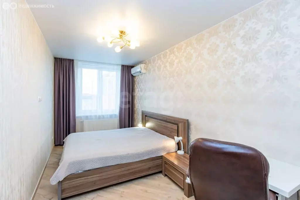 2-комнатная квартира: Тюмень, улица Червишевский Тракт, 58 (64.8 м) - Фото 1
