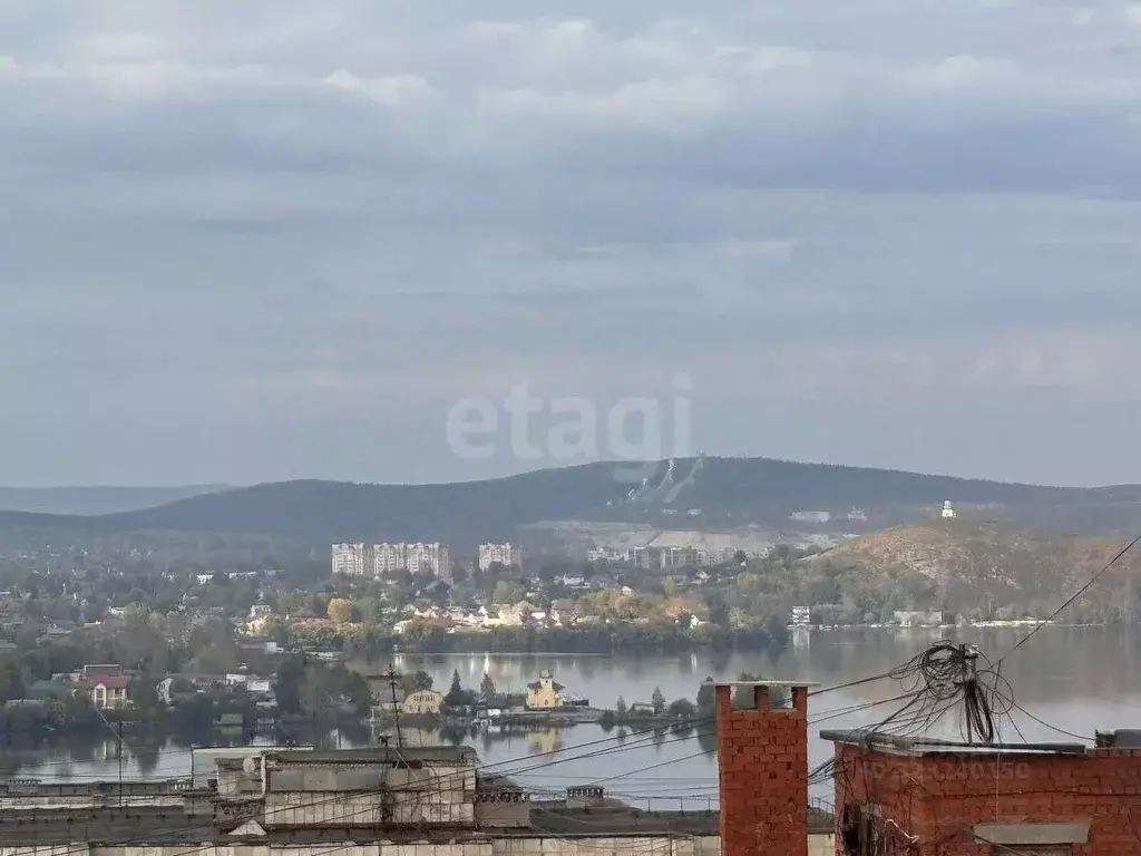 2-к кв. Свердловская область, Нижний Тагил Садовая ул., 91 (49.0 м) - Фото 1