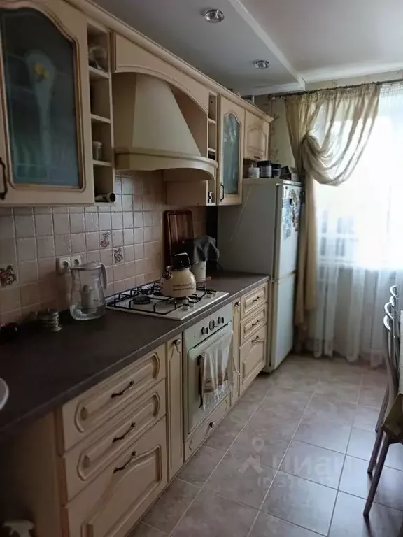 3-к кв. Саратовская область, Саратов ул. Усть-Курдюмская, 3 (61.3 м) - Фото 0