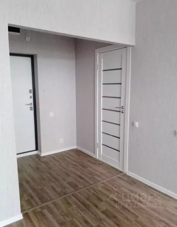 Студия Новосибирская область, Новосибирск Тайгинская ул., 37 (27.8 м) - Фото 1