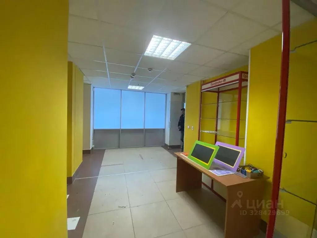 Помещение свободного назначения в Санкт-Петербург просп. Ветеранов, ... - Фото 2