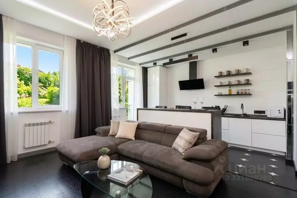 2-к кв. Иркутская область, Иркутск наб. Верхняя, 145А (57.6 м) - Фото 1