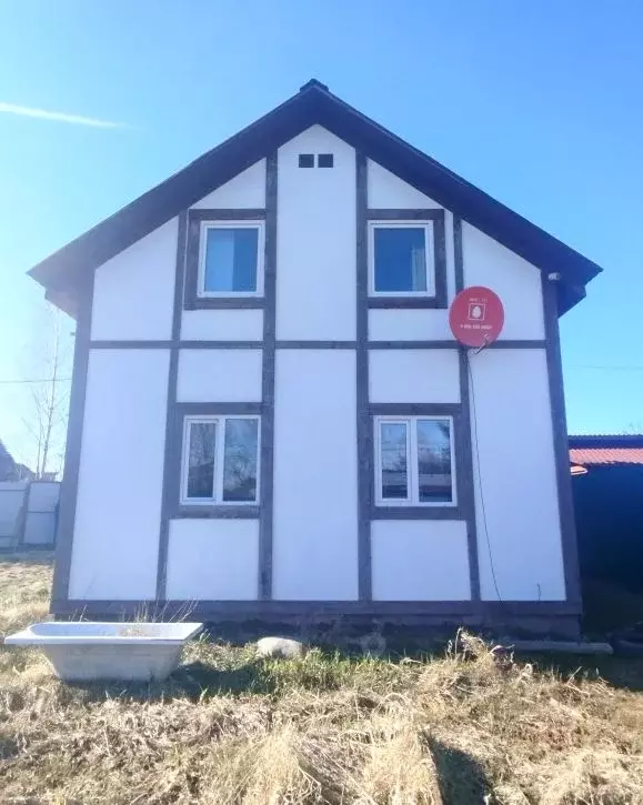 Дом в Ленинградская область, Кировское городское поселение, Беляевский ... - Фото 1