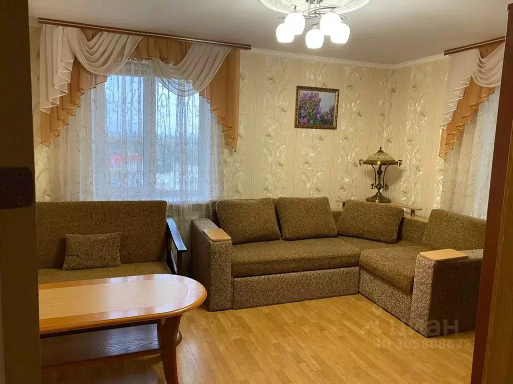 2-к кв. Крым, Феодосия бул. Старшинова, 10А (65.0 м) - Фото 0