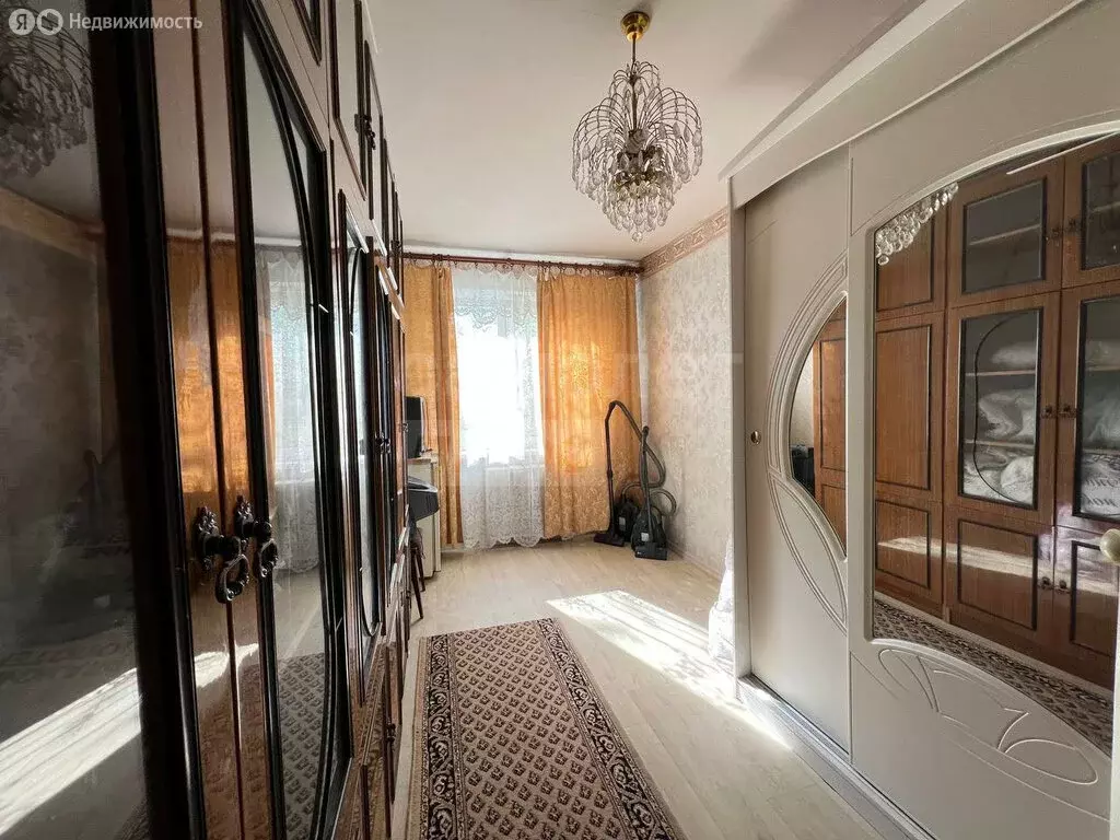 4-комнатная квартира: Оренбург, проспект Гагарина, 42 (60.6 м) - Фото 1