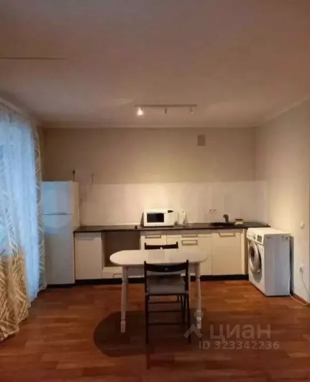 Студия Томская область, Томск Черемошники мкр, пер. Тихий, 17 (33.8 м) - Фото 2