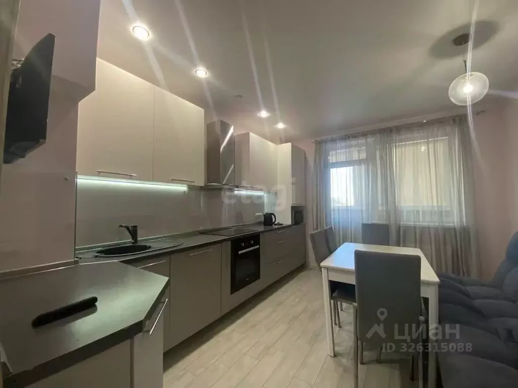 2-к кв. Тюменская область, Тюмень Таврическая ул., 9к3 (67.0 м) - Фото 1