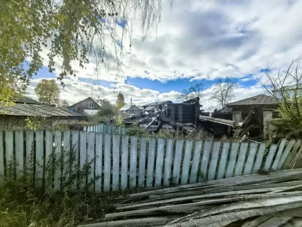 Участок в Пермский край, Усолье Усольский район, ул. Калинина (6.0 ... - Фото 1