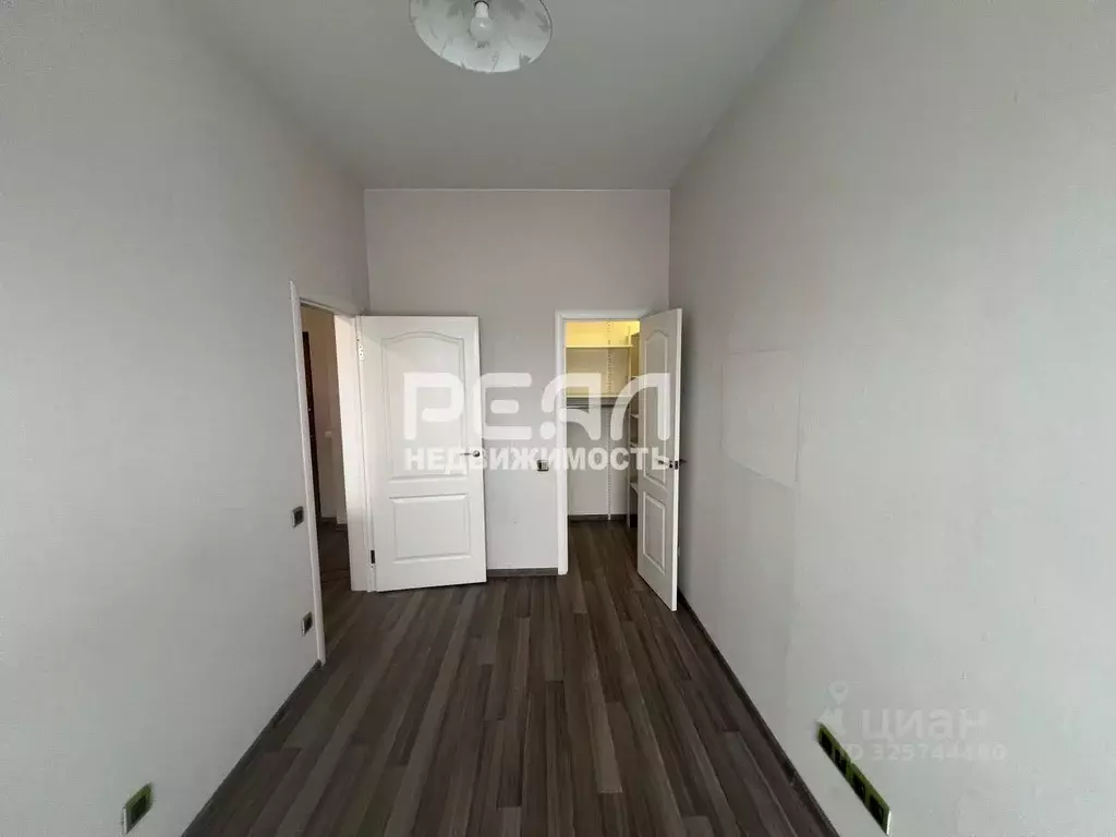 Комната Санкт-Петербург Подъездной пер., 17 (27.9 м) - Фото 2