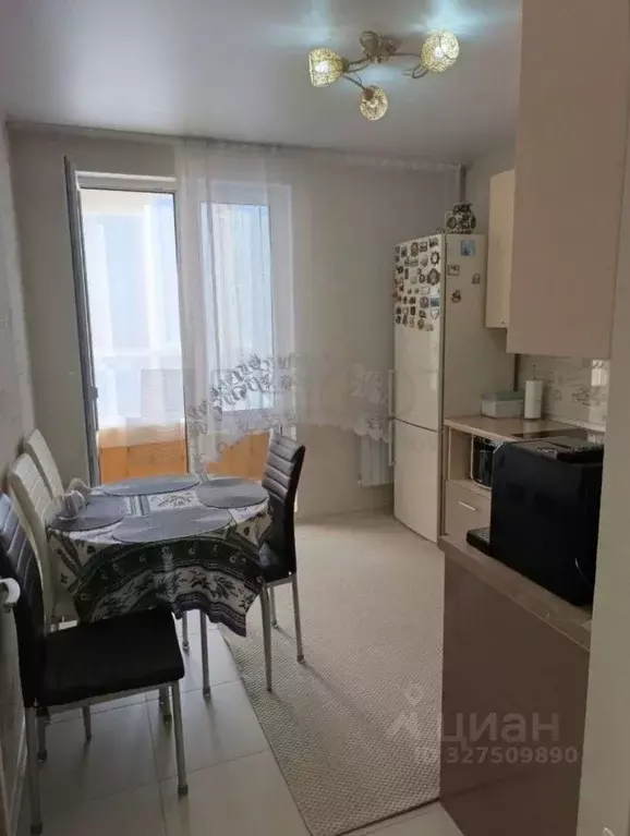 2-к кв. Тюменская область, Тюмень ул. Николая Зелинского, 19 (56.1 м) - Фото 2