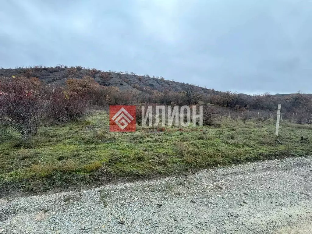 Участок в Крым, Алушта муниципальный округ, с. Приветное ул. Горького, ... - Фото 2