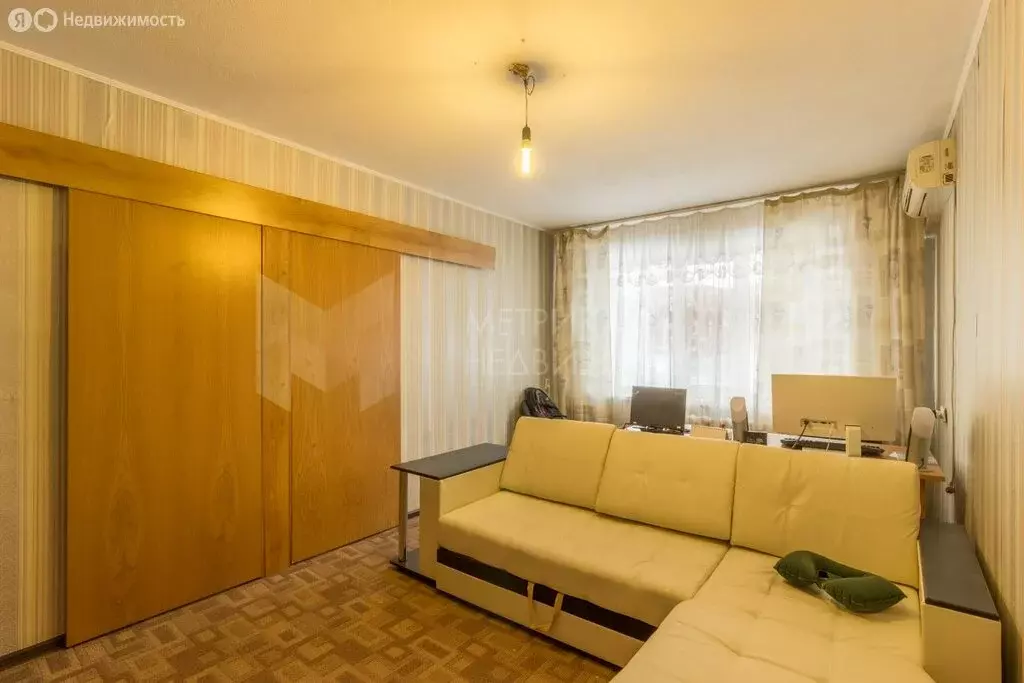 4-комнатная квартира: Тюмень, Харьковская улица, 71 (60.4 м) - Фото 1