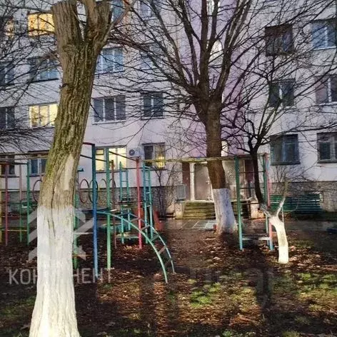 4-к кв. Крым, Сакский район, Ореховское с/пос, с. Червоное ул. Широкая ... - Фото 1